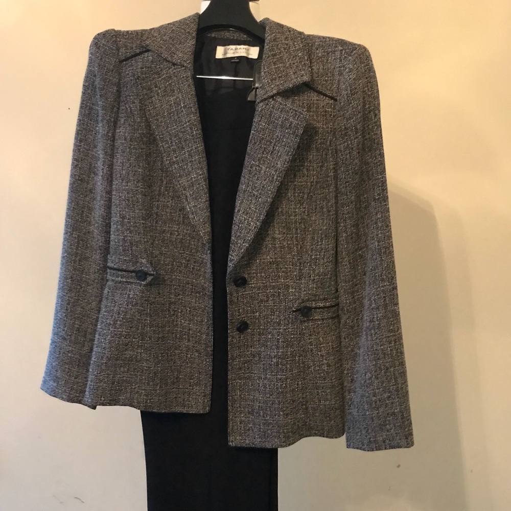 Tahari pants suit